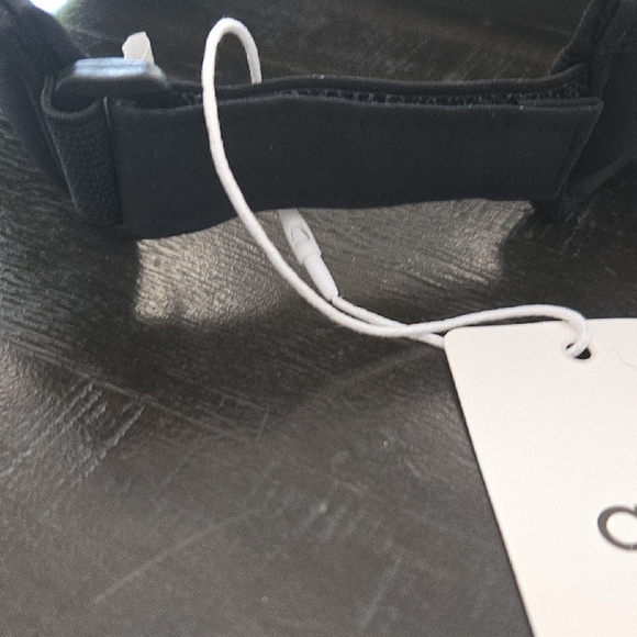 ALO Yoga Black Sports Visor - Picture 6 of 10